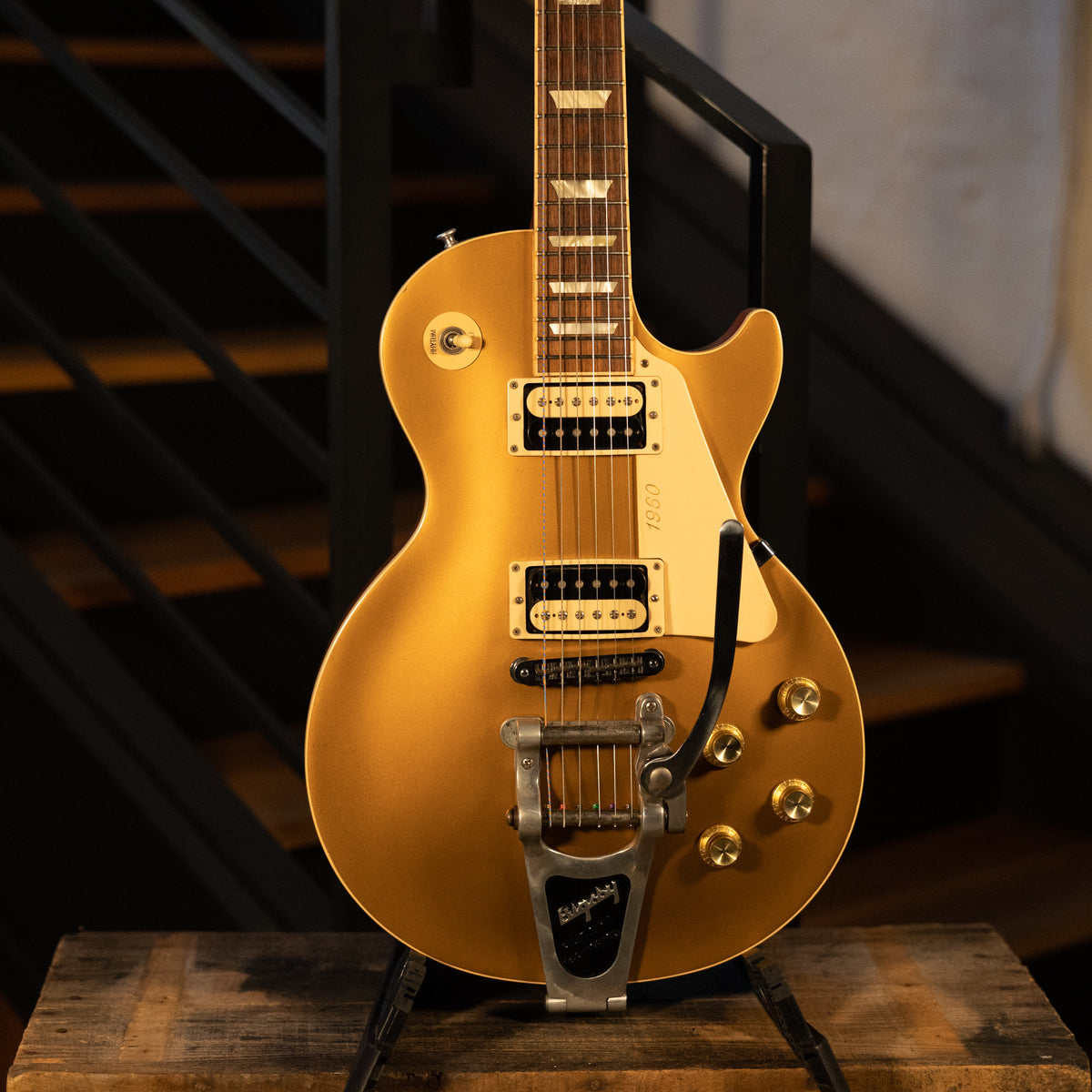 Are you in the market to purchase an Gibson 2011 Les Paul